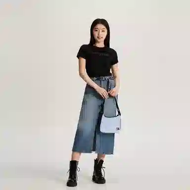 Tommy Hilfiger logo T