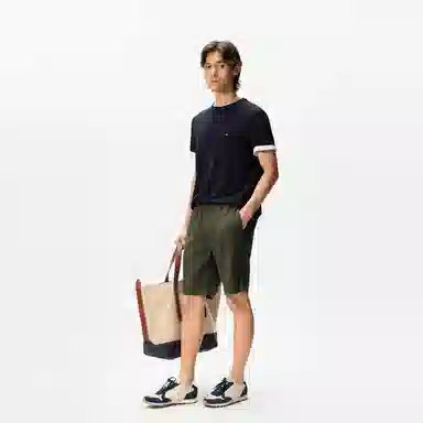 Tommy Hilfiger T
