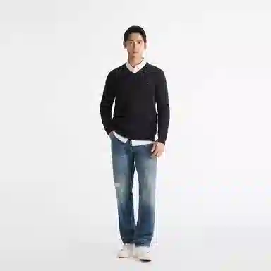 Tommy Hilfiger V