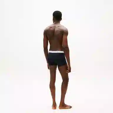 Tommy Hilfiger 3