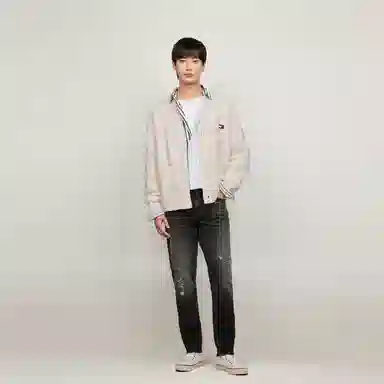 Tommy Hilfiger V