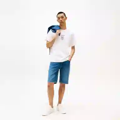 Tommy Hilfiger T