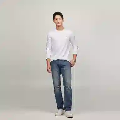 Tommy Hilfiger T