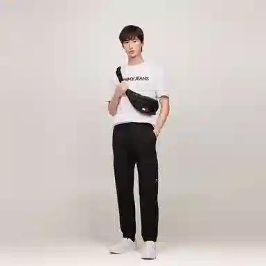 Tommy Hilfiger T