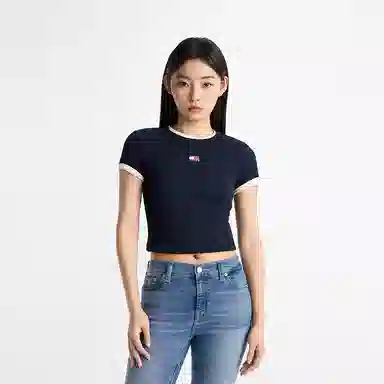 Tommy Hilfiger logo T