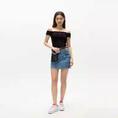 Tommy Hilfiger T