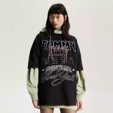 Tommy Hilfiger logo T