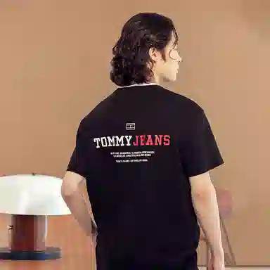 Tommy Hilfiger T C1G