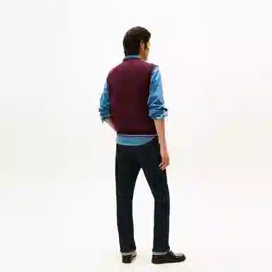 Tommy Hilfiger V
