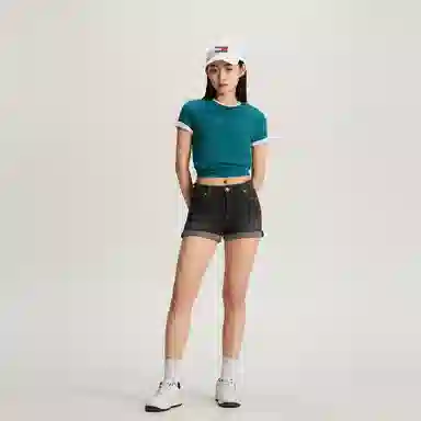 Tommy Hilfiger logo T