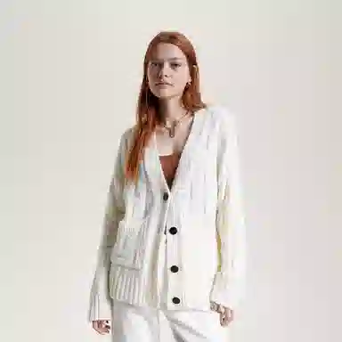 Tommy Hilfiger V