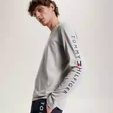 Tommy Hilfiger T