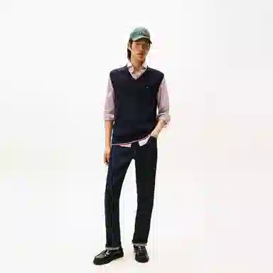 Tommy Hilfiger V