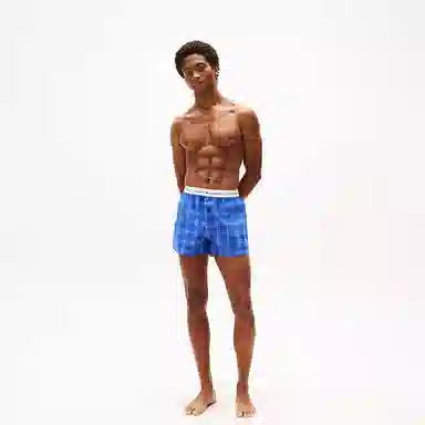 Tommy Hilfiger 2