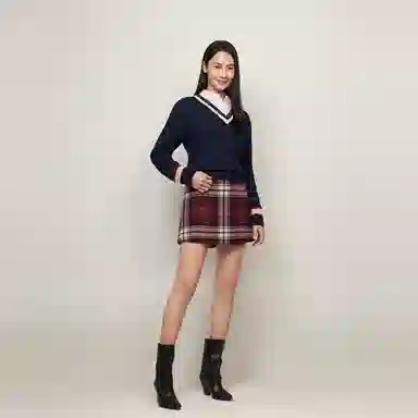 Tommy Hilfiger V