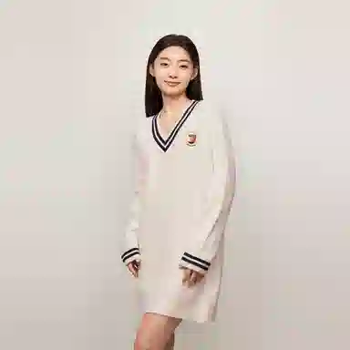 Tommy Hilfiger V