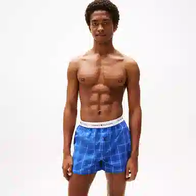 Tommy Hilfiger 2