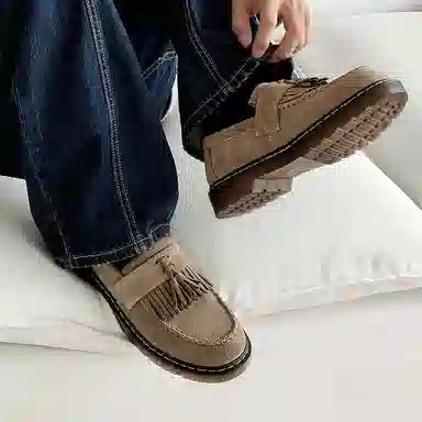 威世米邦 牛反绒皮 德比流苏一脚蹬英伦商务 休闲鞋 男款