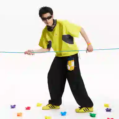 Mr. Jiangnan High Street Colorblock Tee