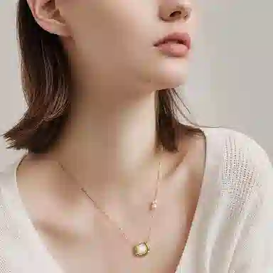 S925