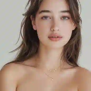 925