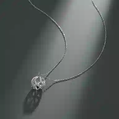 925