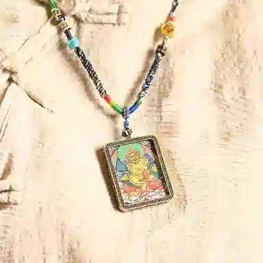 天纵 新中式藏式招财唐卡黄财神  复古个性国潮文玩 财运亨通 纳福转运 手工编绳高级感 水逆绝缘体#好运 合金 吊坠 男女同款情侣款