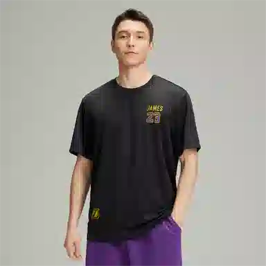NBA T