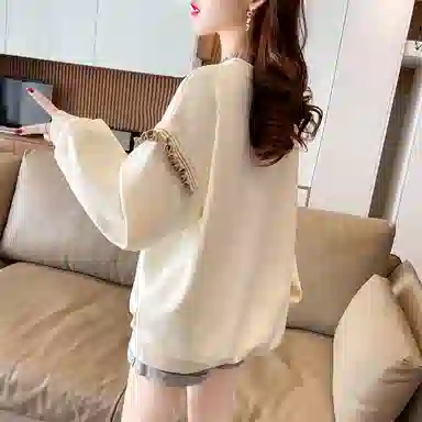 木清清 合身薄款圆领长袖卫衣 女款