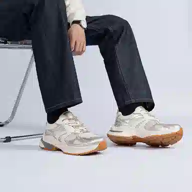 【7月23日12点 得物首发】 卓诗尼 星际迷航 网布织物合成革 时尚机甲鞋 吸膜厚底防臭 春夏出行 减震 低帮 老爹鞋 男款 香槟金
