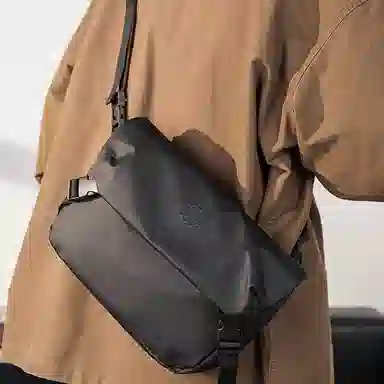 ROSEROOEN Small Messenger Bag Black