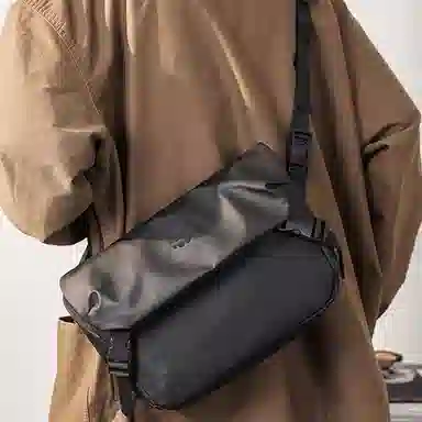 ROSEROOEN Small Messenger Bag Black