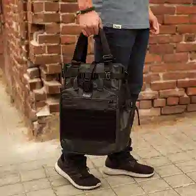 MAGFORCE Tote