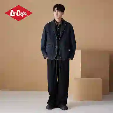 Lee Cooper