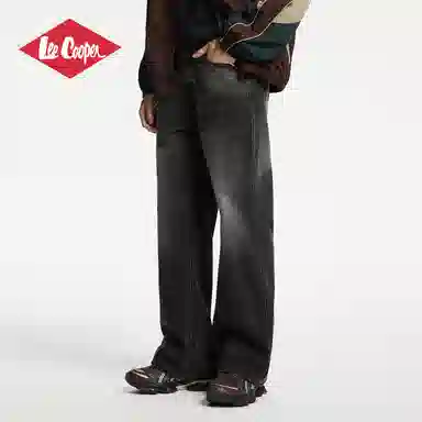Lee Cooper