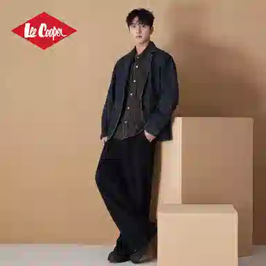 Lee Cooper