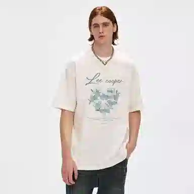 Lee Cooper T