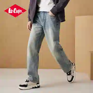 Lee Cooper