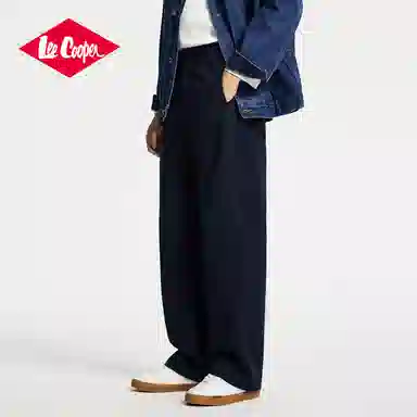Lee Cooper