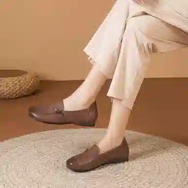 红蜻蜓 牛皮革 时尚百搭 休闲单鞋 女款 棕色