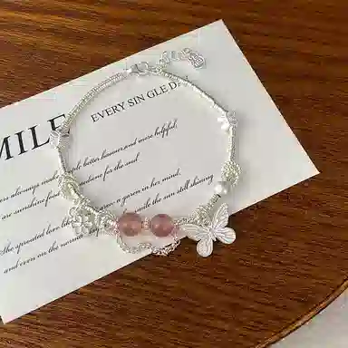925