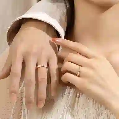 S925