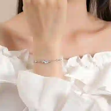 S925