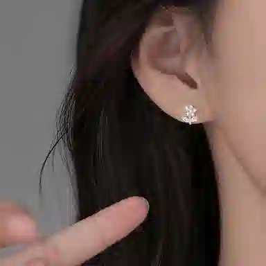S925