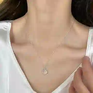 S925