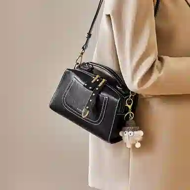 纳兰杜 包包女包高级感百搭潮流时尚简约通勤小众 牛皮拼合成革 波士顿包手提包单肩包斜挎包 中号 女款 棕色