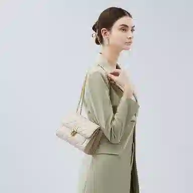 纳兰杜 菱格链条小香风潮流百搭 牛皮拼合成革 斜挎包 小号 女款 黑色/米白色