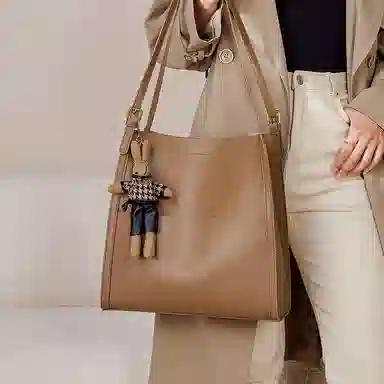 tote