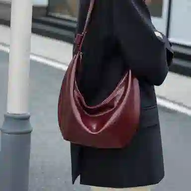 纳兰杜 潮流高颜值时尚百搭通勤实用 牛皮拼合成革 饺子包斜挎单肩包 中号 女款 多色