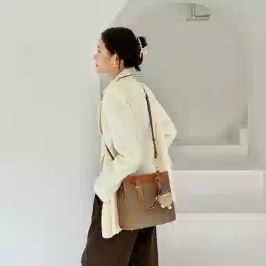 纳兰杜 小众时尚女包复古潮流气质百搭款品牌包包高级质感秋冬气质优雅手提包托特包斜挎包单肩包 牛皮 中号 女款 大象灰配棕